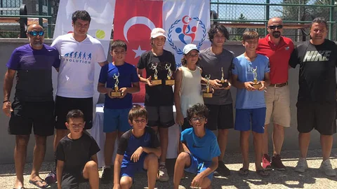 Mezitli Belediyesi Gençlik ve Spor Kulübü'ne "Başarı Belgesi"