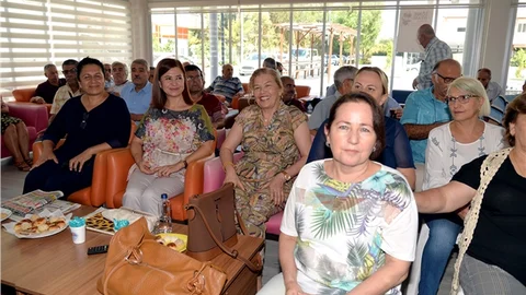 Dünya Yaşlılar Günü’nde Emekliler Evi’nde Konser Keyfi