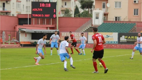 Toroslar’da Kurumlararası Futbol Turnuvası Heyecanı