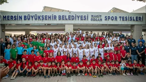 Başkan Seçer, Gençlik ve Spor Kulübü Öğrencileri İle Bir Araya Geldi