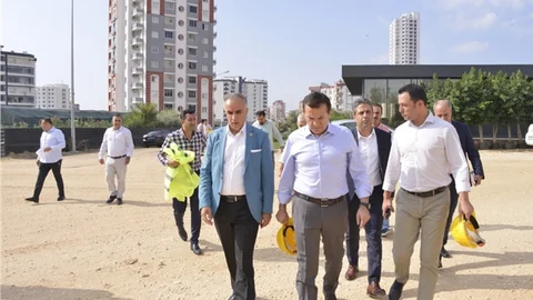 Başkan Abdullah Özyiğit, İnşaat Sektörü Temsilcileriyle Buluştu