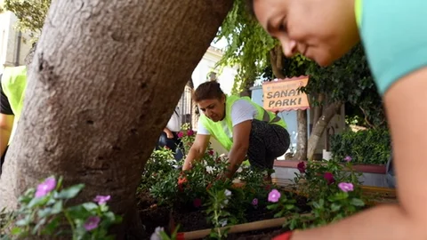 100 Kadın Personel Mersin’i Güzelleştirecek