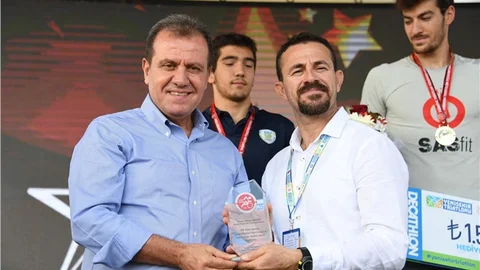 Seçer: "En Büyük Hedefimiz, Mersin’i Spor, Kültür ve Sanat Kenti Yapmak"