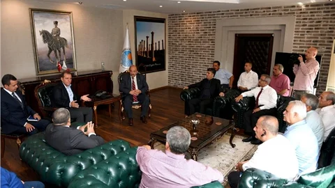 Başkan Seçer, Muhtarlar Dernek Başkanları İle Bir Araya Geldi