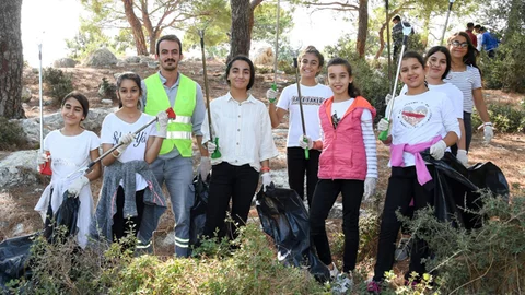Çocuklar, Temiz Bir Kent İçin Kolları Sıvadı