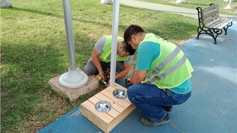 Mersin'de Sahipsiz Hayvanlar İçin Beslenme Durakları Yapıldı