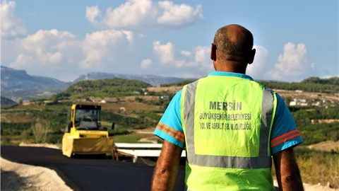 Büyükşehir’den Camili’de Alternatif Yola Asfalt Çalışması