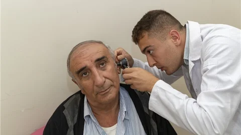 Büyükşehir’den Emeklilere İşitme Tarama Testi