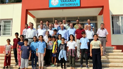 Akdeniz Belediyesi’nin Okullara Desteği Hız Kazandı