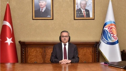 Vali Ali İhsan Su'nun '24 Kasım Öğretmenler Günü Mesajı