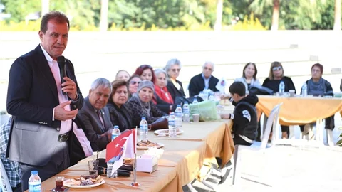 Başkan Seçer, Emekli Öğretmenler İle Bir Araya Geldi