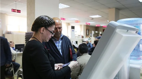 Toroslar, Vergi Ödemesi İçin Hafta Sonu Mesai Yapıyor