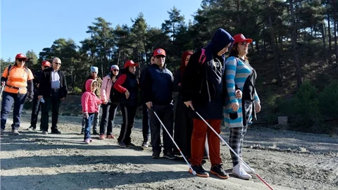 Mersin'de, Engelli Bireyler Doğada Yürüyüş Yaptı