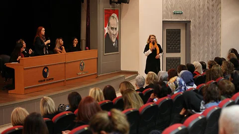 Erken Yaşta Evliliğin Önüne Geçmek İçin El Ele Verdiler