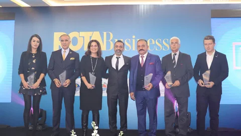 İş İnsanı Hasan Arslan’a İki Ödül