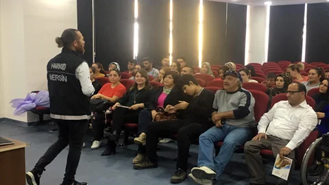 Mersin'de Uyuşturucu İle Mücadele Eğitimi Verildi