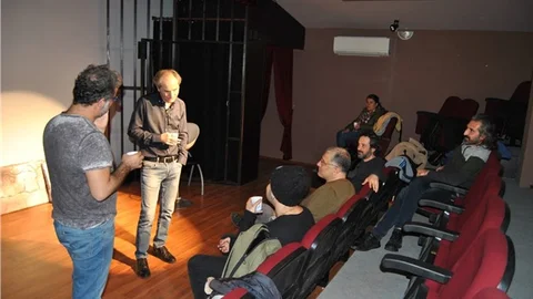 Mezitli Belediyesi Oda Tiyatrosundan Yeni Oyun