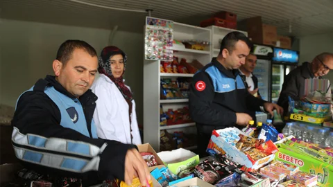 Erdemli Zabıtasından Okul Kantinlerine Denetim