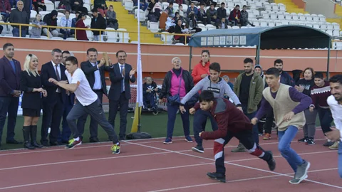 Başkan Özyiğit, Özel Sporcularla Buluştu