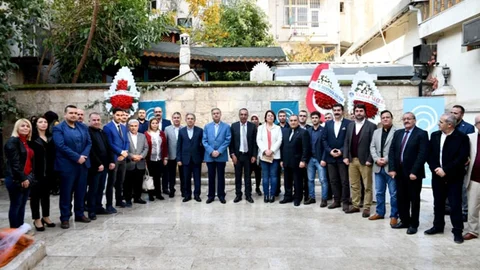 Vali Su: "Yetiştireceğimiz Edebiyatçılar, İnsanımızın Gönlünü Doyuracaklar"