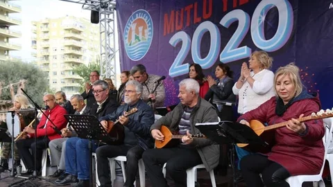 Mezitli’de Yeni Yıl Şölenicoşkulu Başladı