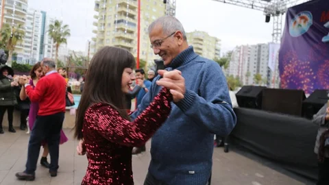 Başkan Tarhan’dan Yeni Yıl Tangosu