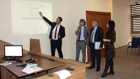 SGK Müdürü Metin, Borsa Personellerine Eğitim Verdi