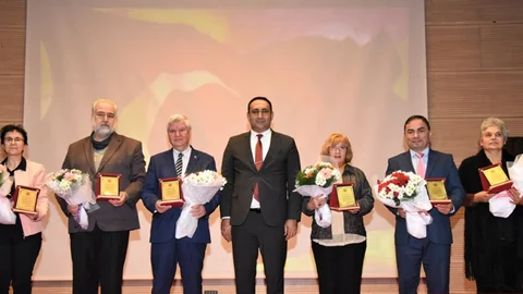 Toroslar’ın 3 Ocak Şiir Yarışması’na Rekor Katılım