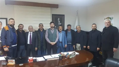 Büyükşehir, Muhtarlarla El Ele Vatandaşa Hizmet Götürüyor