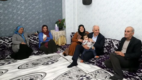 Fenomen Olan Personele Evinde Ziyaret