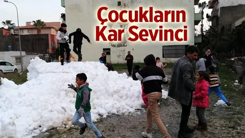 Mersin'de Çocukların Kar Sevinci