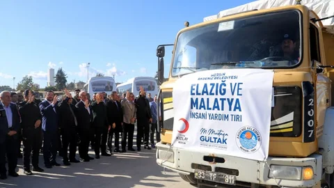 11 Kamyondan Oluşan Yardım Konvoyu Akdeniz’den Yola Çıktı