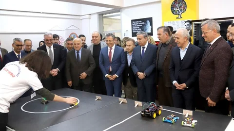 Sabri Tekli: Mersin Ekonomisine Personel Üretmeyi Görev Edindik