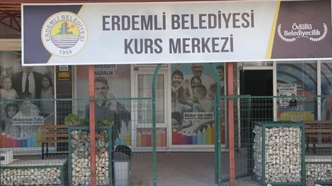 Erdemli Belediyesi Kurs Merkezi Yeni Döneme Hazırlanıyor