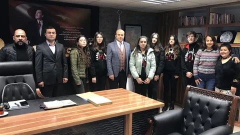 Tarsus Şehit Halil Özdemir Fen Lisesi Erasmus Ekibi İtalya Hareketliliğinden Döndü