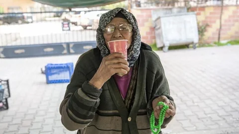 "1 Ekmek 1 Çorba"dan "Halk Kart"a Uzanan Bir Sosyal Dokunuş Hikayesi