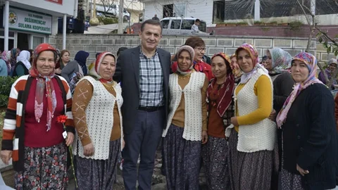 Başkan Özyiğit, 8 Mart’ı Emekçi Kadınlarla Kutladı