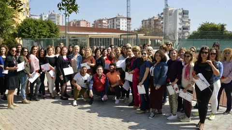 Yenişehirli Tenisçiler Sertifikalarını Aldı