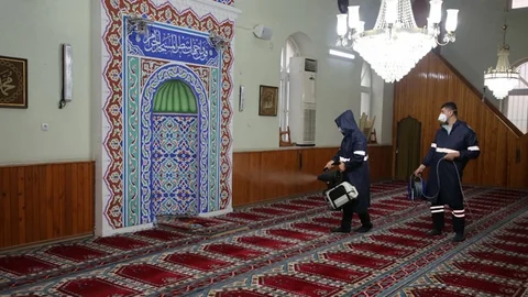 Akdeniz’de İbadethanelere "Korona Virüs" Önlemi