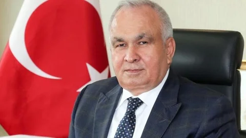 Erdemli Belediye Başkanı Mükerrem Tollu’dan Tıp Bayramı Kutlaması