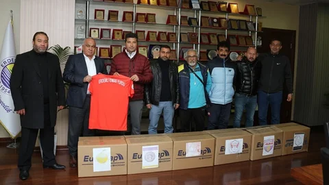 Erdemli Belediyesi'nden Amatör Spor Kulüplerine Destek
