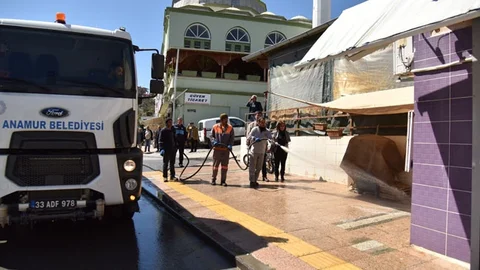 Mersin Anamur'da Sokaklar Dezenfekte Edildi