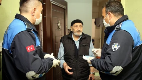 Akdeniz Zabıtası, Yaşlı Vatandaşların Hizmetine Koşuyor!