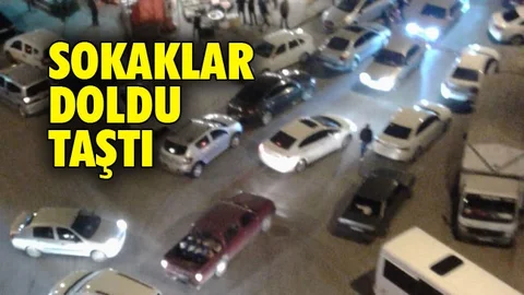 Mersin ve Adana'da Sokaklar Doldu Taştı