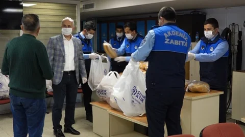 65 Mahalleye Ekmek Dağıtımı