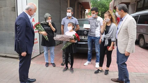 Kaymakam Pamuk ve Başkan Gültak’tan, 23 Nisan’da Sürpriz Doğum Günü Ziyaretleri