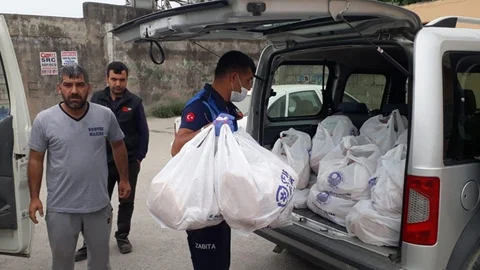 İhtiyaç Sahibi Vatandaşlara Günlük 20 Bin Ekmek Dağıtılıyor