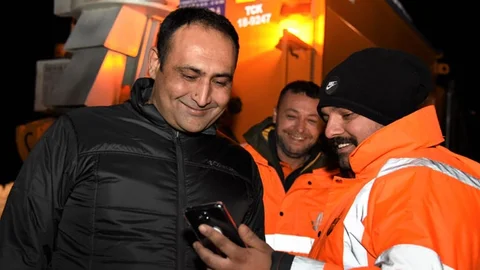 Başkan Yılmaz: "Alın Teri ve Emeğin Her Zaman Yanındayız"