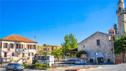 Tarsus’taki Nöbetçi Akaryakıt İstasyonları ve Lastikçiler