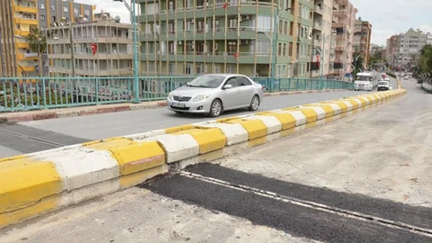 Üstgeçidin Yıpranan Bağlantı Noktaları Onarıldı